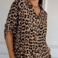 Stilig skjorte med leopardmønster og justerbare ermer